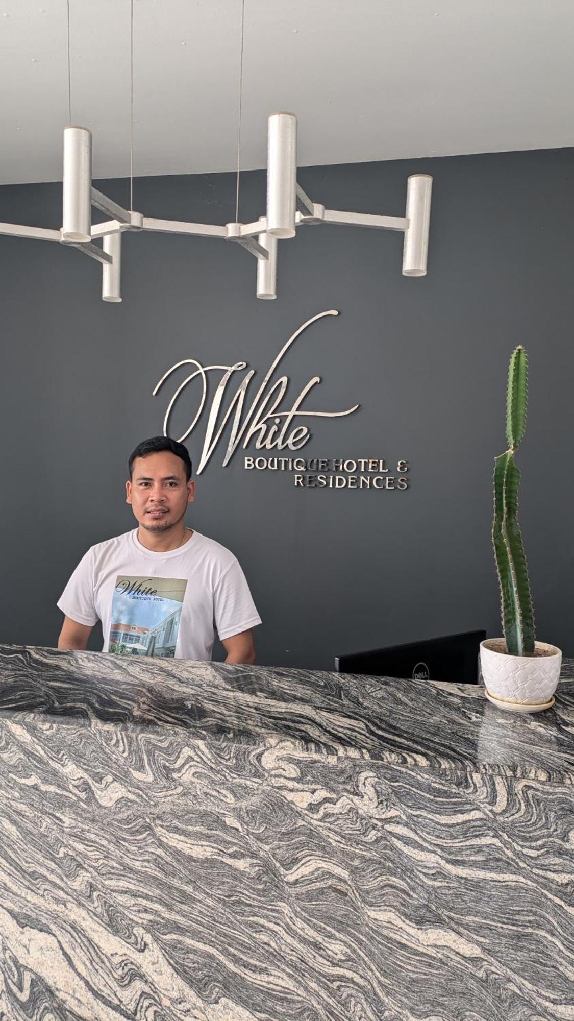White Boutique Hotel And Residences Sihanoukville Buitenkant foto