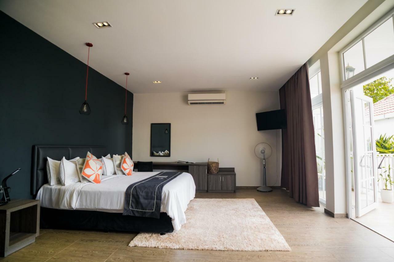 White Boutique Hotel And Residences Sihanoukville Kamer foto